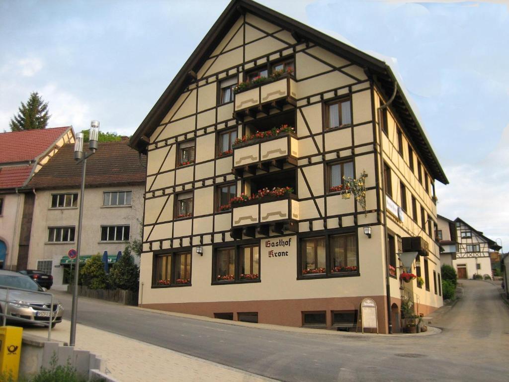 Hotel Krone Stuehlingen - Das Tor Zum Suedschwarzwald Exterior foto
