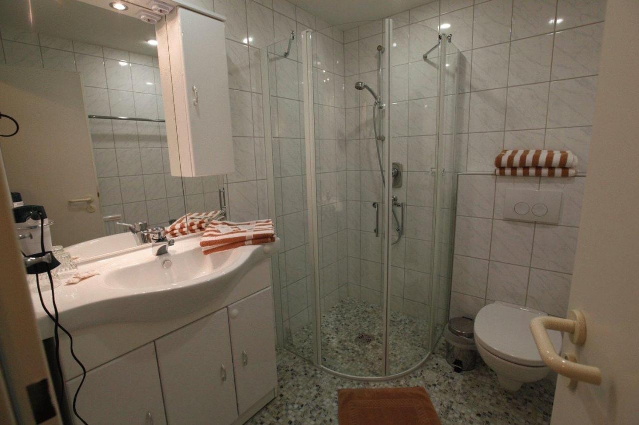 Hotel Krone Stuehlingen - Das Tor Zum Suedschwarzwald Quarto foto